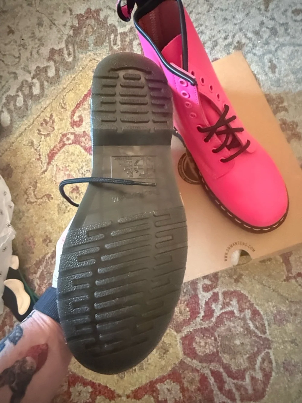 New Dr. Martens Clash Pink 1460 Smooth Leather Boots - Picture 4 of 6